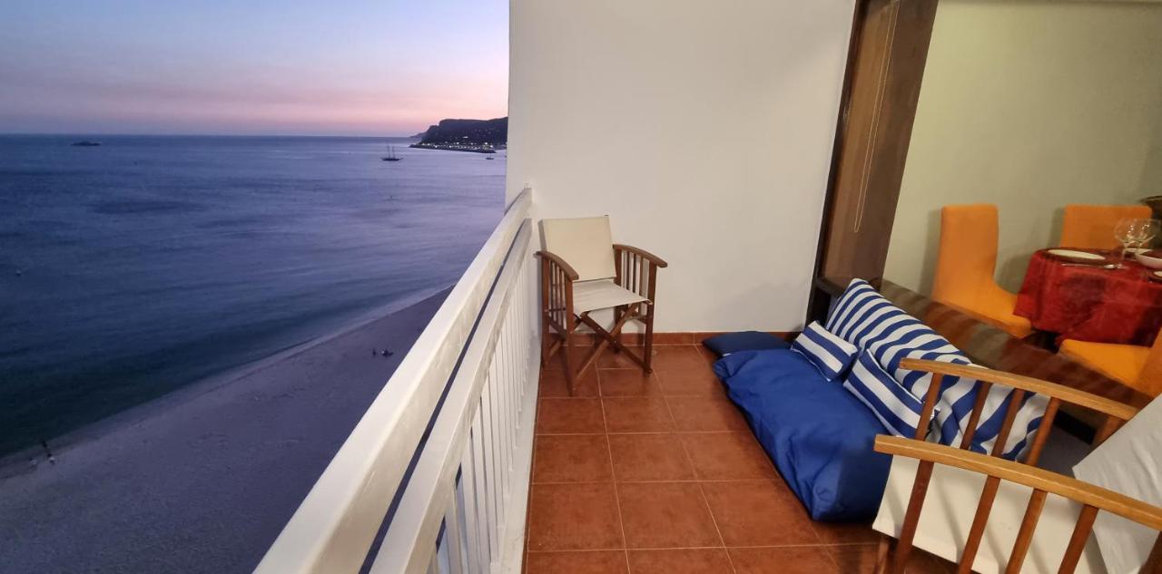Sesimbra Sun&Sea - Beachfront Apartment! 外观 照片