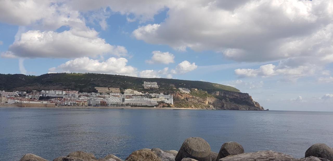 Sesimbra Sun&Sea - Beachfront Apartment! 外观 照片